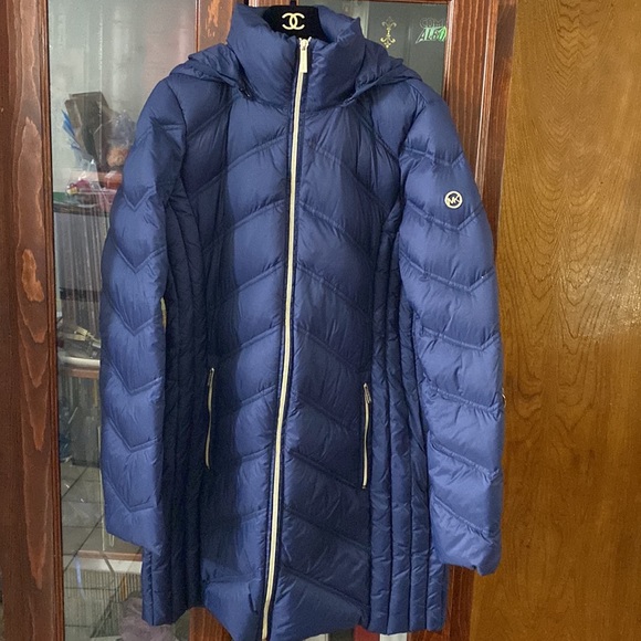 Michael Kors Women’s Long Jacket - Picture 4 of 16